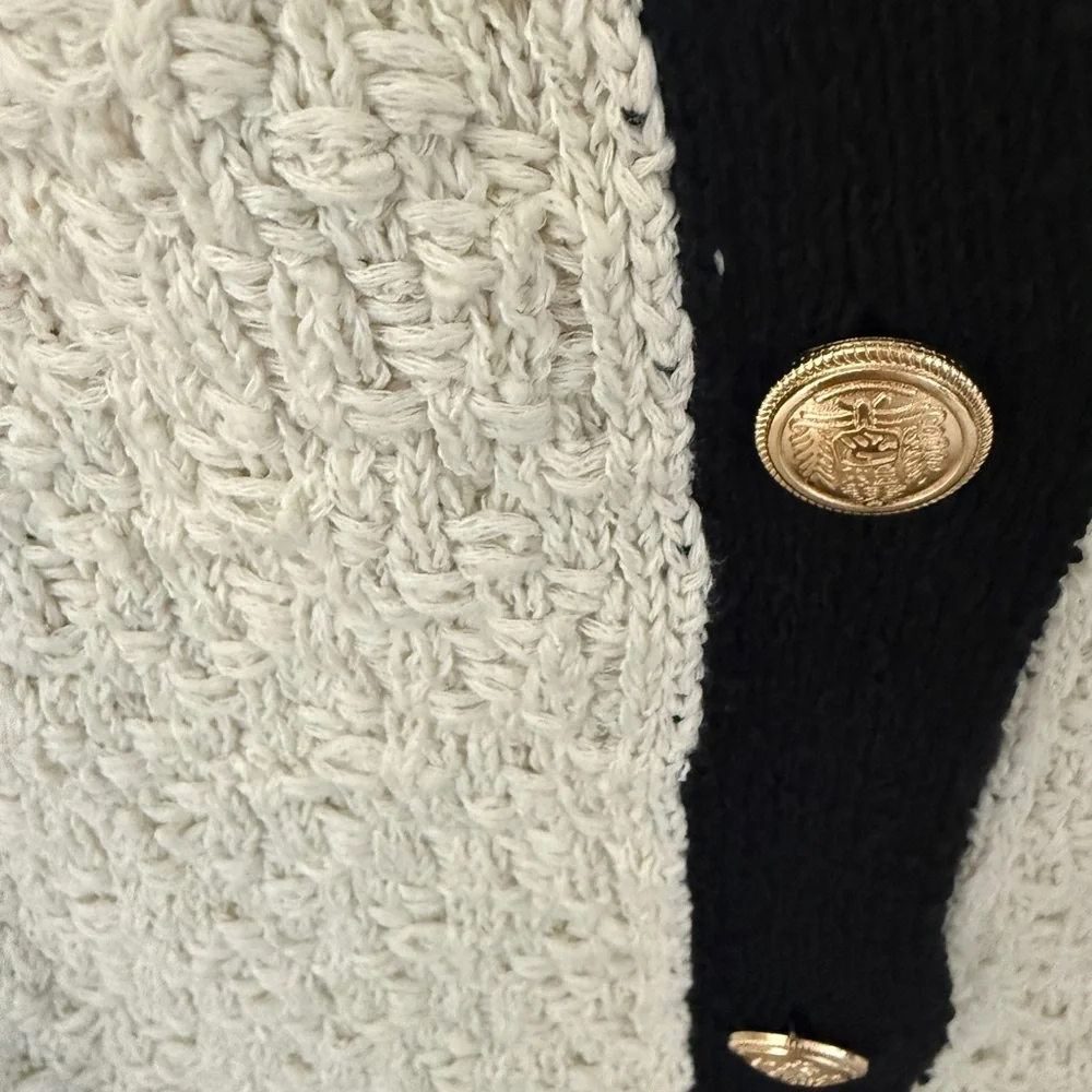 H&M Cream and Black Textured Knit Button-Up Cardigan - Picture 4 of 5